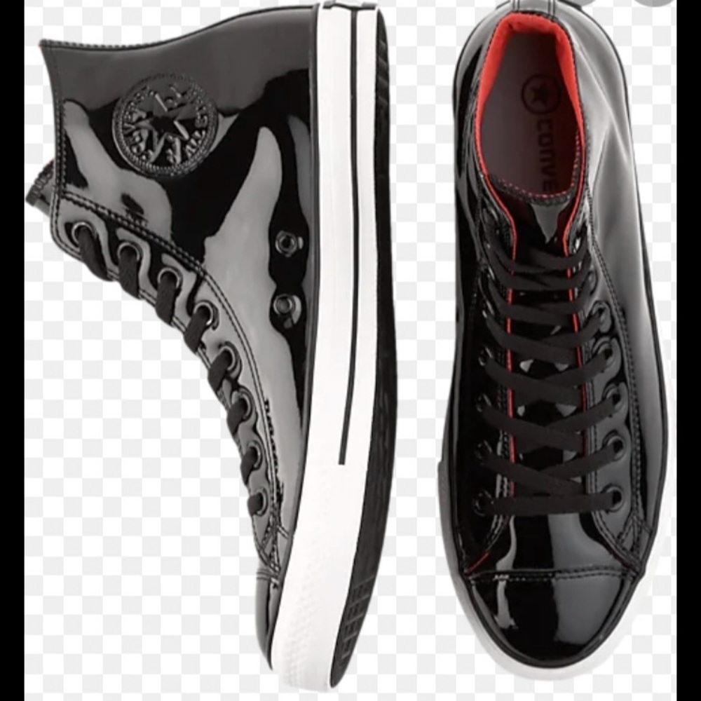 Converse Patent Leather HighTop shoe. Size10 w/box